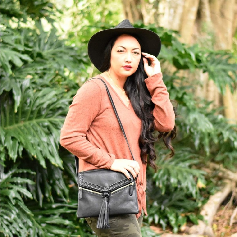 Braided BLACK Shoulder Bag - Picture 8 of 8